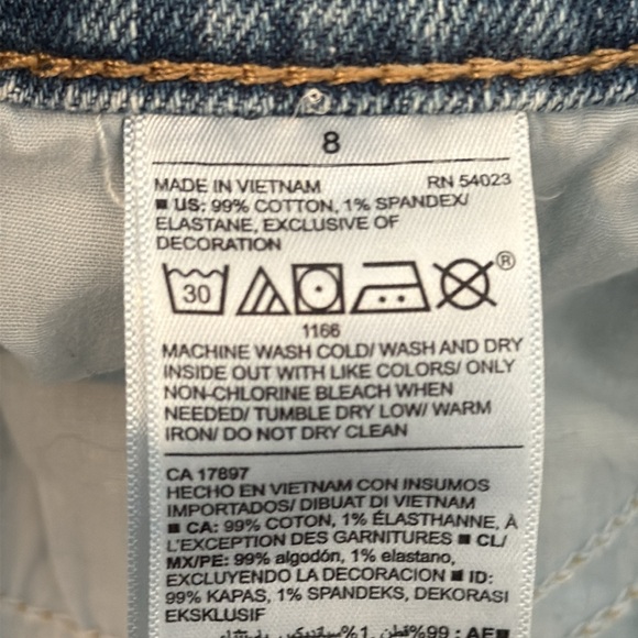 Old Navy 8 boyfriend style Jean shorts - Picture 5 of 5